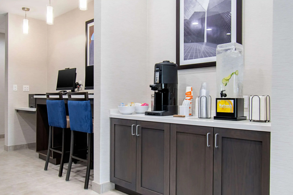 Comfort Suites Humble Houston IAH