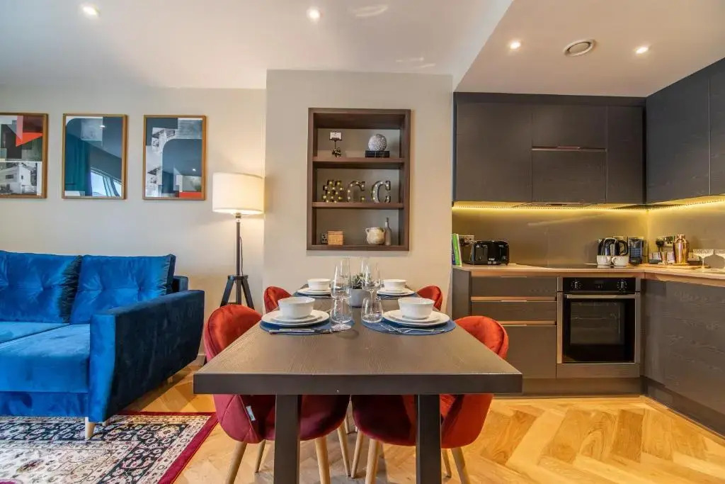 Entire 1 Bed - Number 23 - The Cosy Collection Ltd