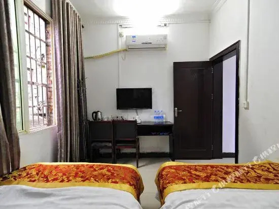 Zhenyuan Qianzhen Hotel