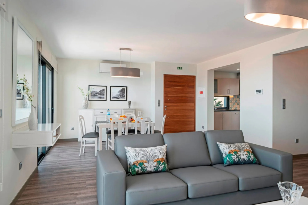 Contemporary villa in Calheta, stunning views, heated pool | Amaro Sunset