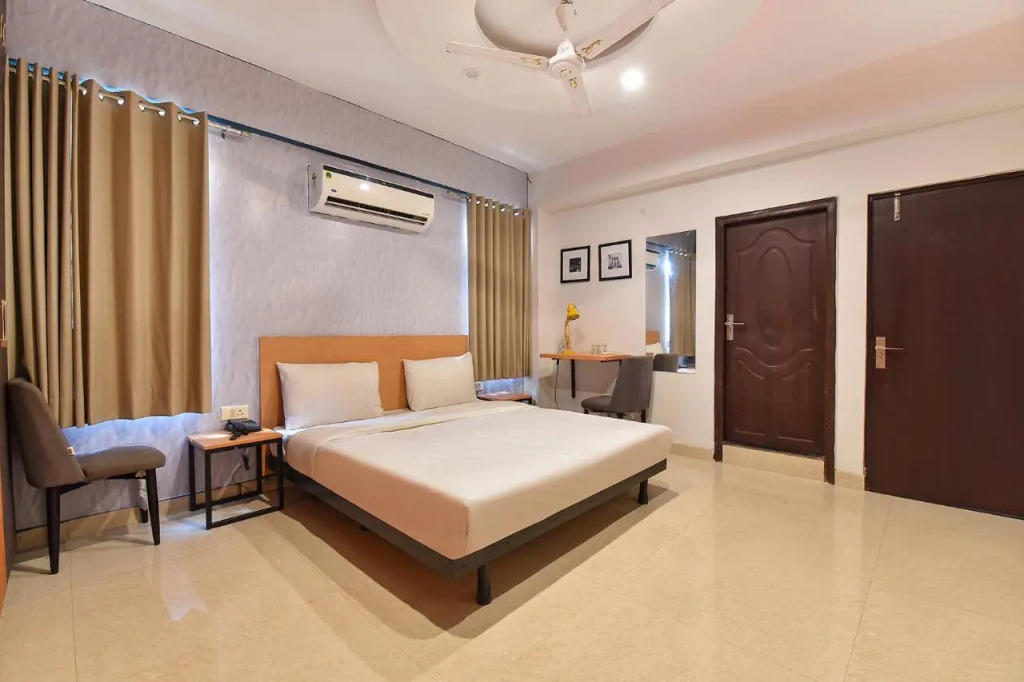 FabHotel Rushank Residency