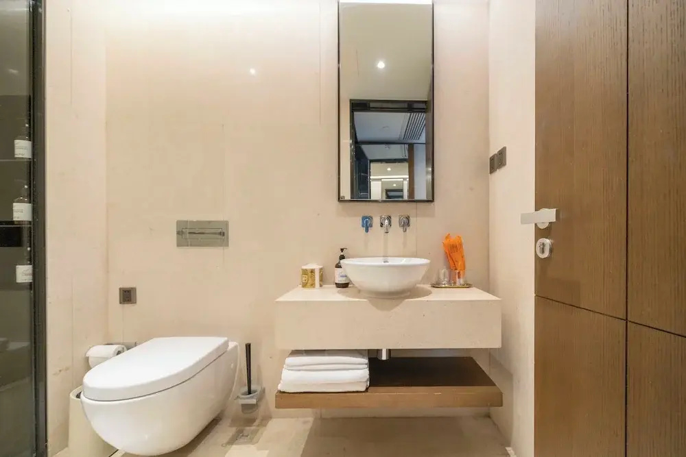 Zhome-Three Bedroom Luxury Suite2