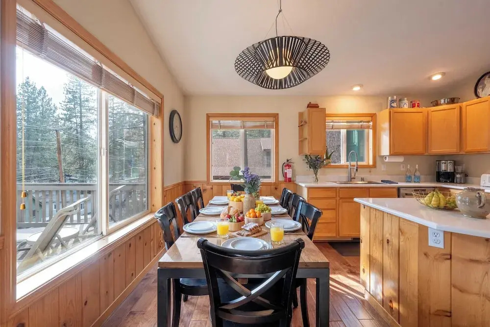Stylish Truckee Retreat Deck, Near Lake & Skiing Moraine by Avantstay