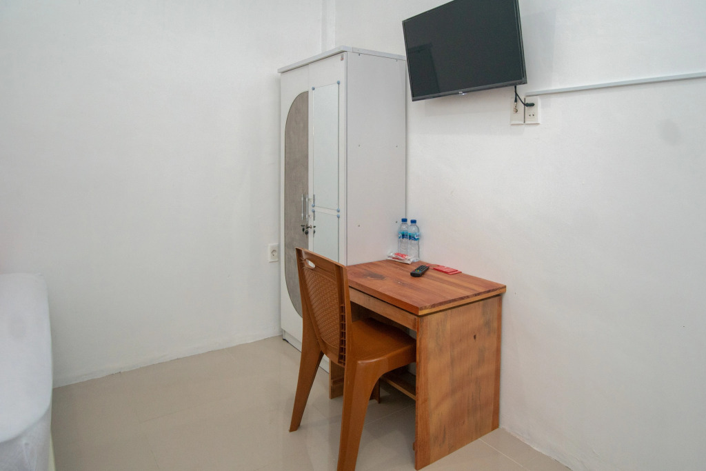 RedDoorz Syariah near Pelabuhan Ulee Lheue Banda Aceh