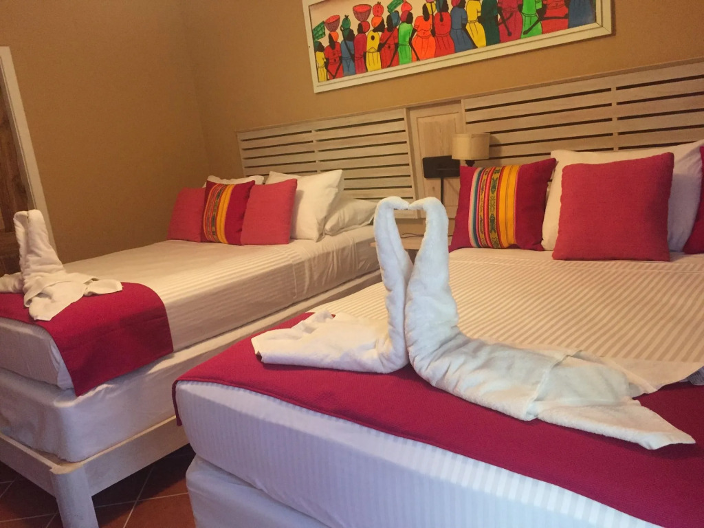 Mr. Tucan Hotel