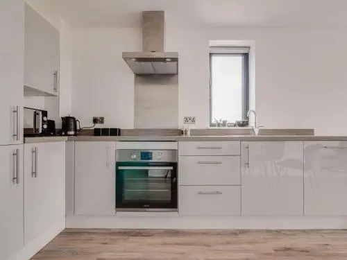 Pass the Keys Modern 2 Bedroom Apartment Manchester Media City