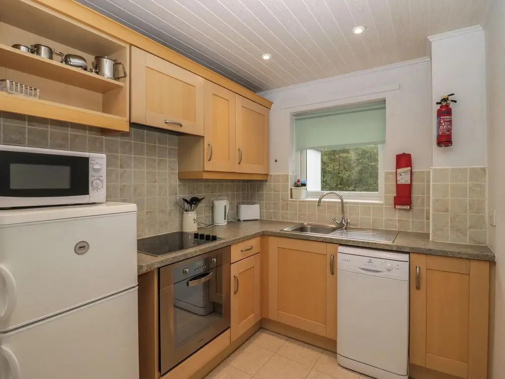 Apartment 6