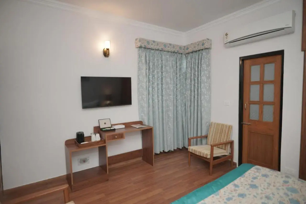 1 BR Guest house in Village Khajret,, Kasauli, by GuestHouser (36A3)