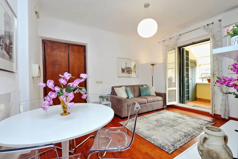 Mecenate Charme - My Extra Home