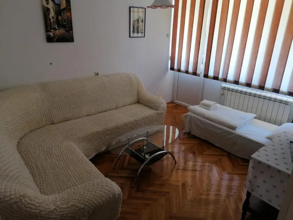 Tonka Apartment