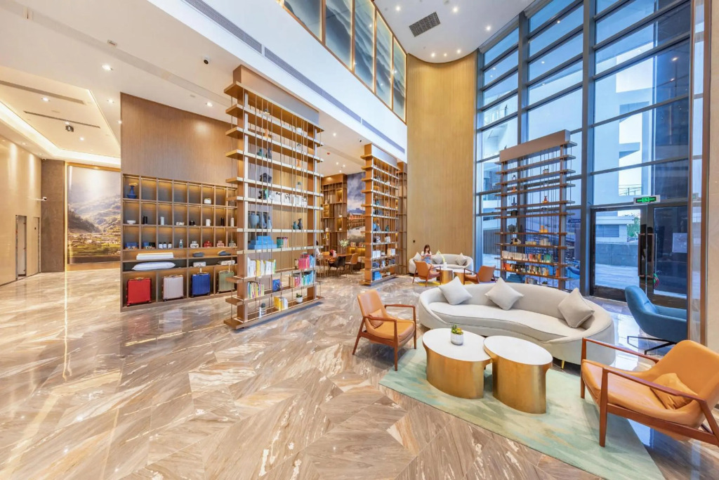 Atour Hotel (Zhongshan North Railway Station, V - Park Plaza)