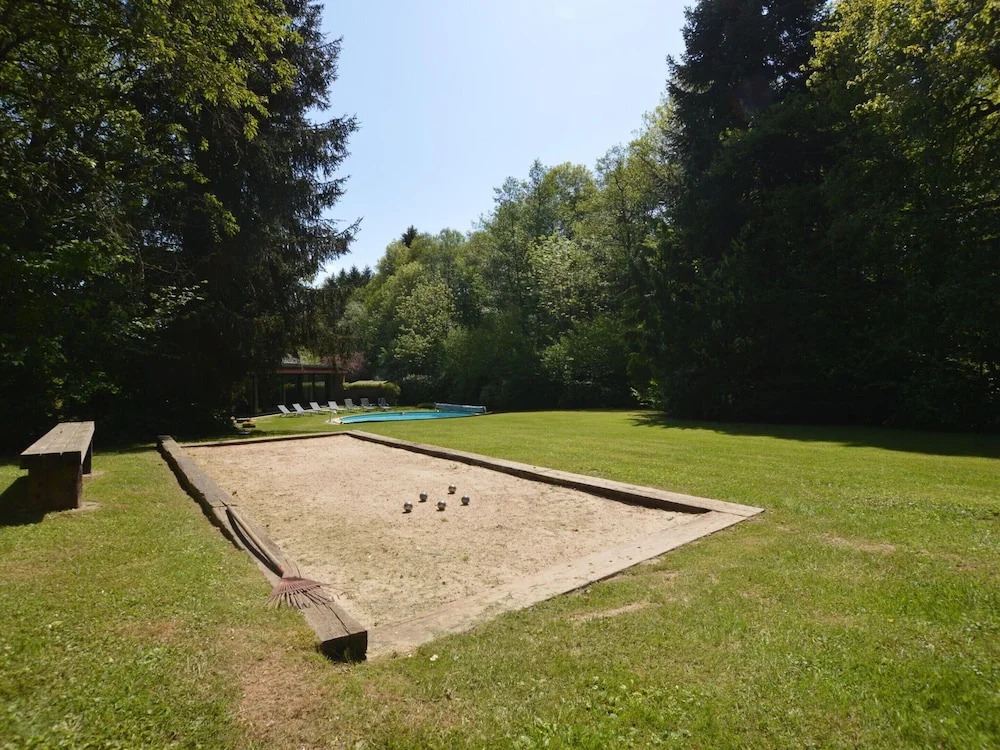 Luxury Villa with Swimming Pool near F1 Circuit
