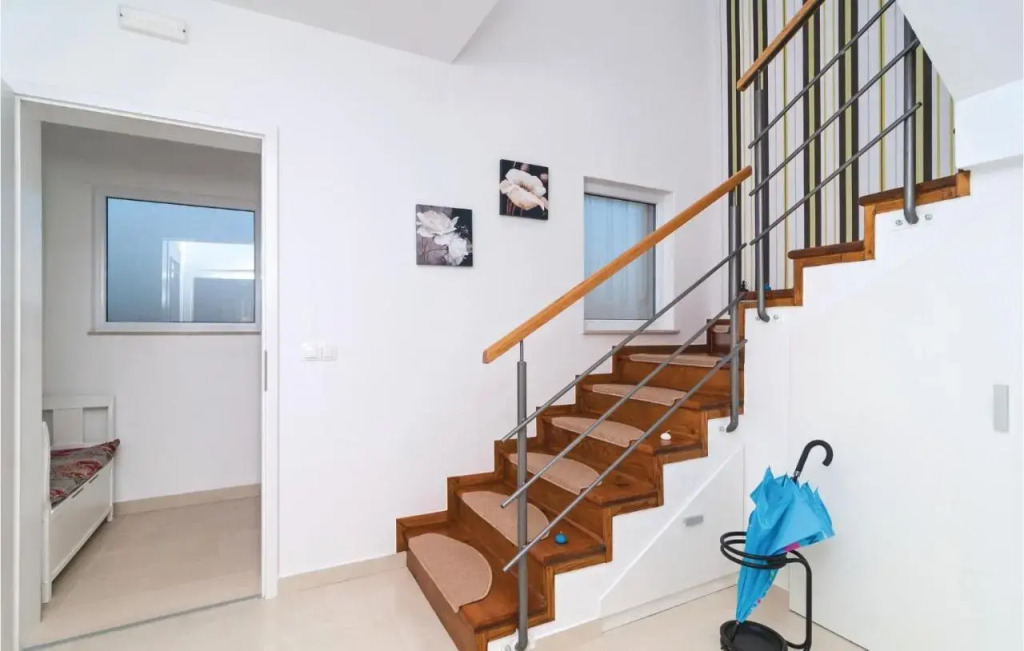 Holiday Home Dicmo With Fireplace 02