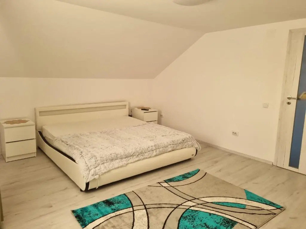Izabella Guest House