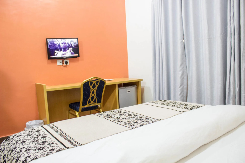 Beij-Inn & Suite Limited