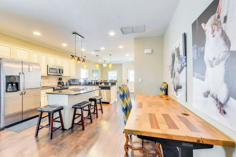 5 Mi to Beach: Family Retreat in Sarasota!
