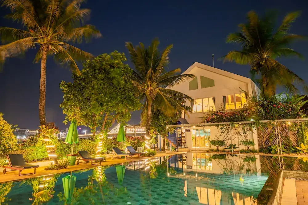 The B Resort