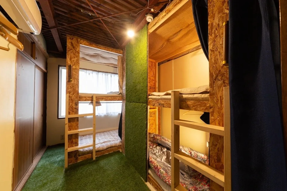 TONARINO Backpackers Hostel Free Breakfast