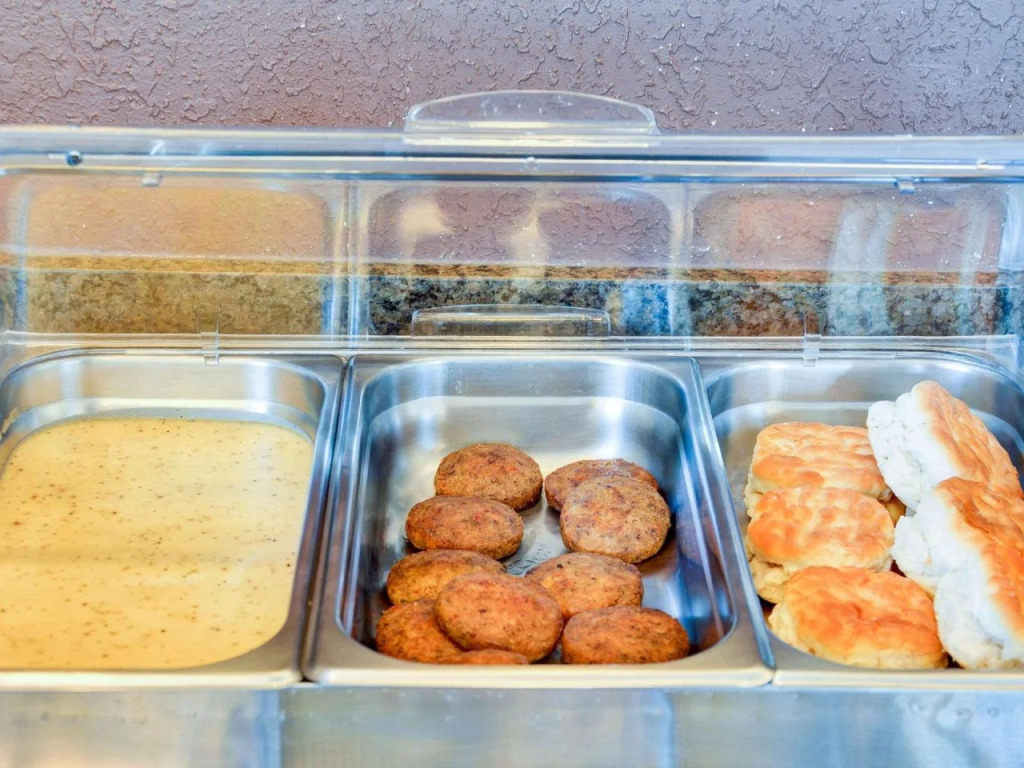 Quality Inn & Suites Hot Springs-Lake Hamilton