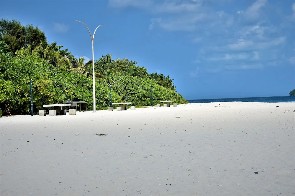 Explore Island Inn