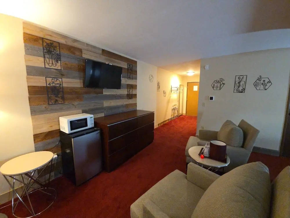 Chesaning INN & Suites