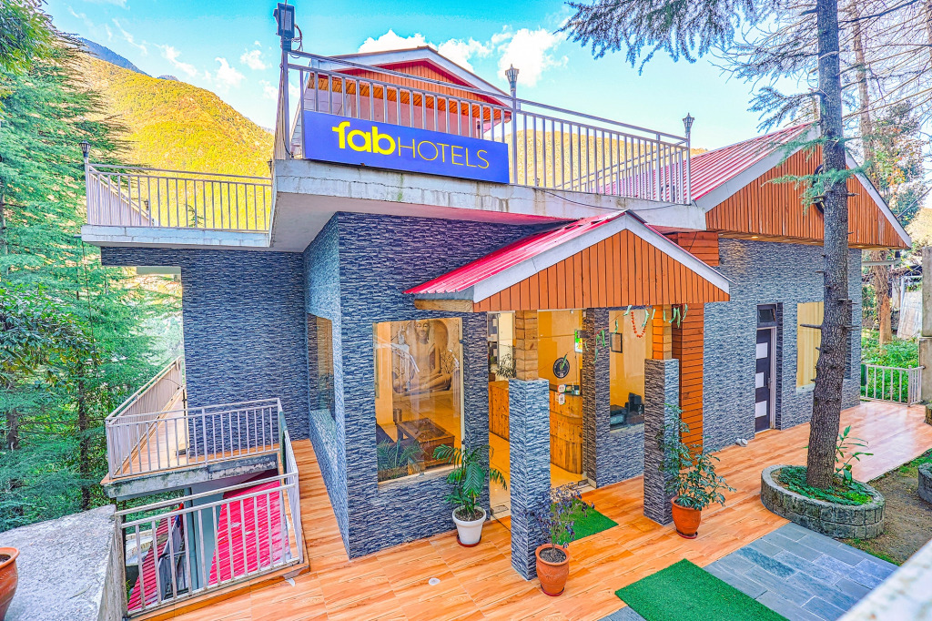 FabHotel Green Origins