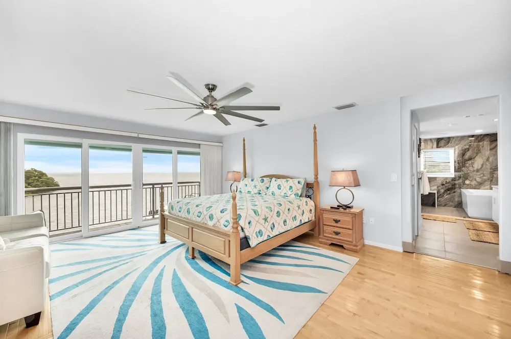 Bay House Retreat managed by Beach Retreats