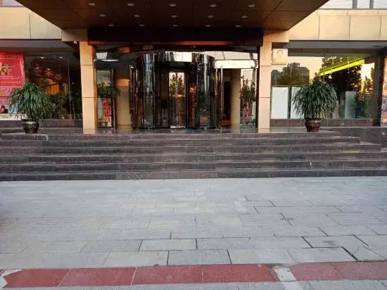 Wuxue Ruiqing Hotel
