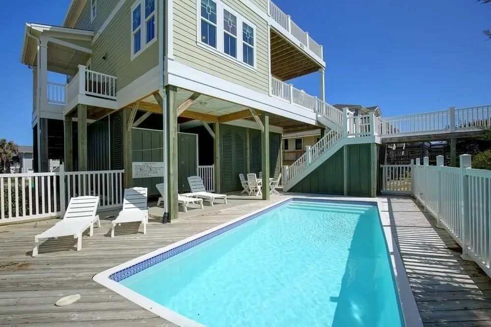 R and R By The Sea - 4 Br Home
