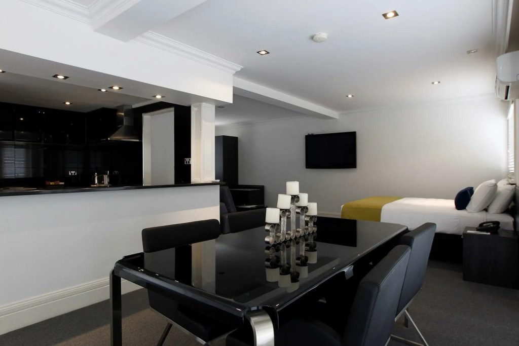 Ramada Hotel & Suites by Wyndham Cabramatta