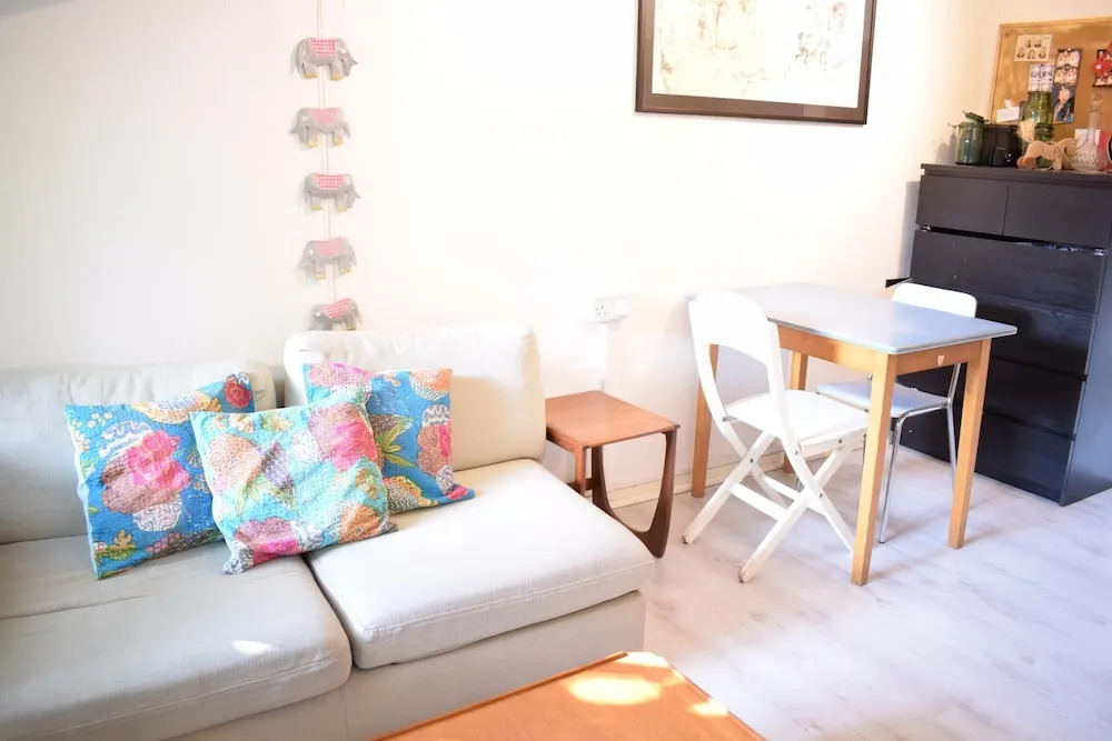 Cosy 1 Bedroom Flat With Garden in Kennington