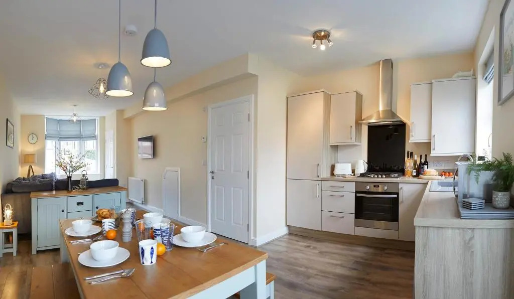Filey Shore - Beautiful 3 bedroom house with parking and garden, close to centre
