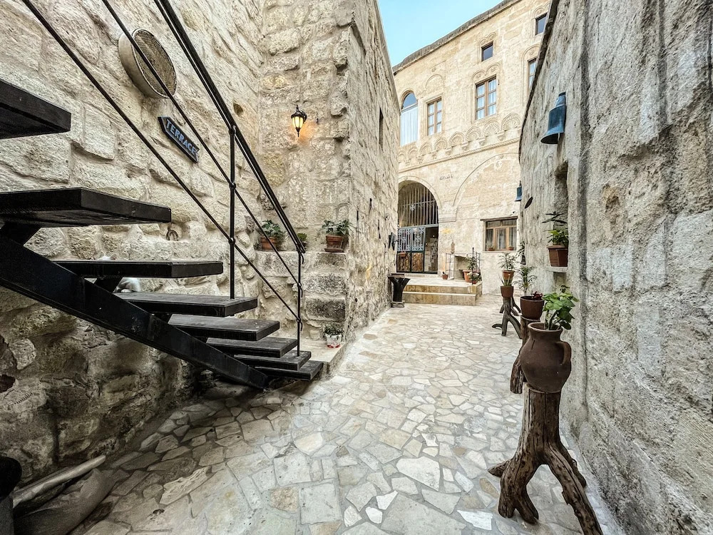 Takunya Cave Hotel