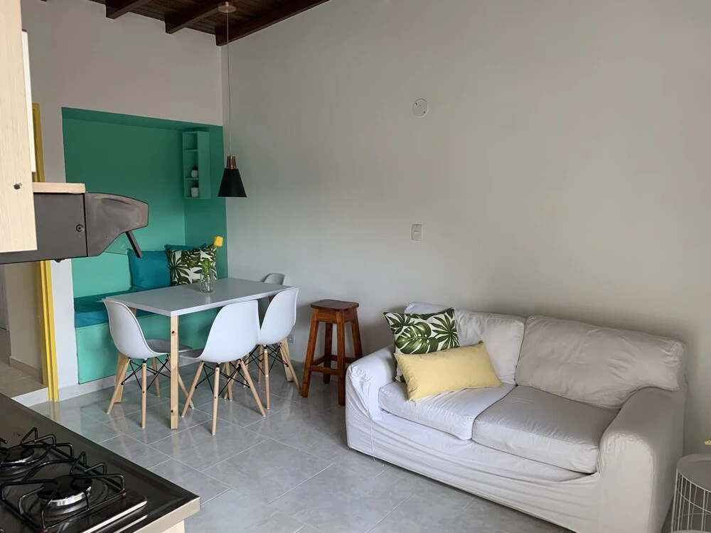 Apto muy bien ubicado- Home ARIS 401