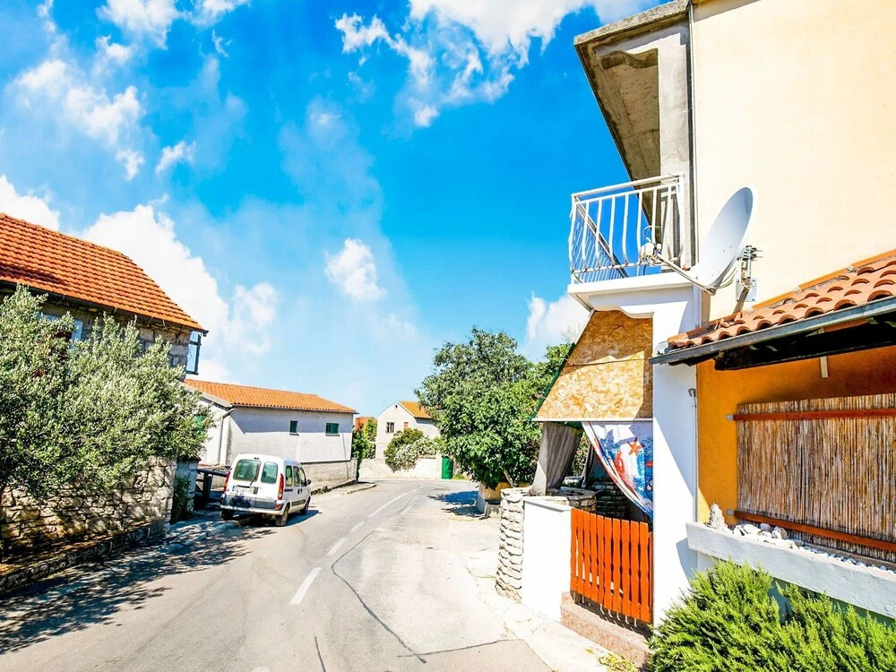 Boutique Apartment in Sveti Filip i Jakov near Sea
