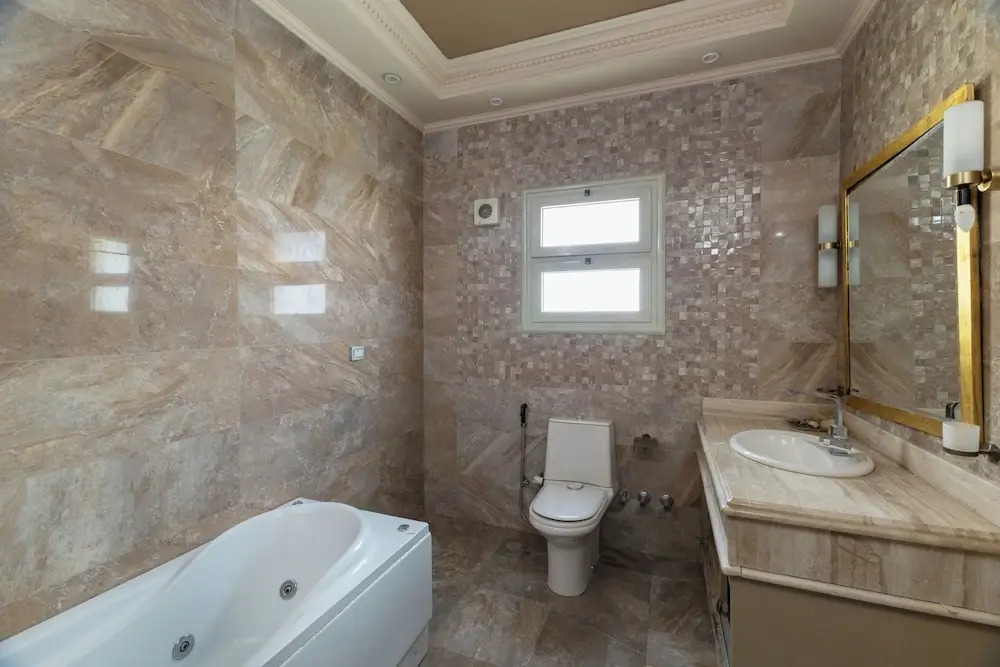 Villa with private pool and garden