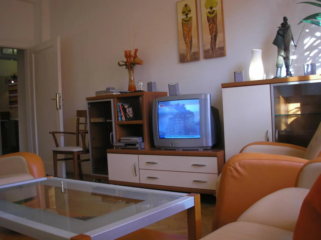 Grand 220m2 Old Town Apartment, 5BR,2BA,2WC, Sleeps 15