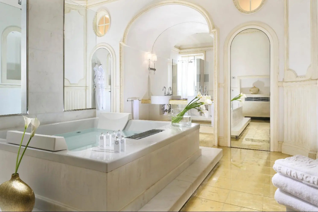 Villa le Maschere - UNA Esperienze
