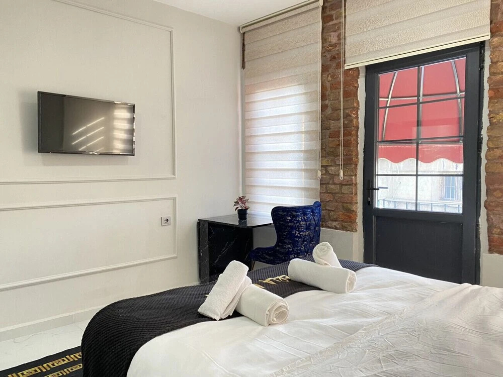 P2409 in Stanbul With 1 Bedrooms and 1 Bathrooms