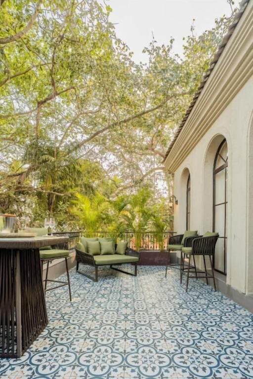 ELIVAAS Villa Verde 4-BHK Luxury Villa with Private Pool The Banyan Bliss