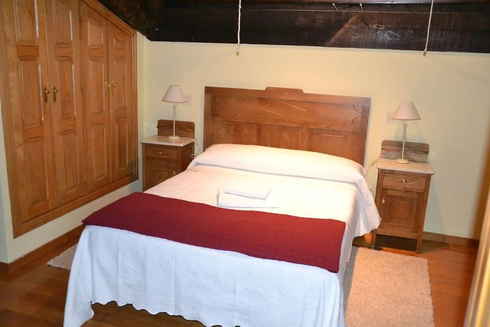 Ahío San Martín, Apartamentos Rurales Casa de la Villa