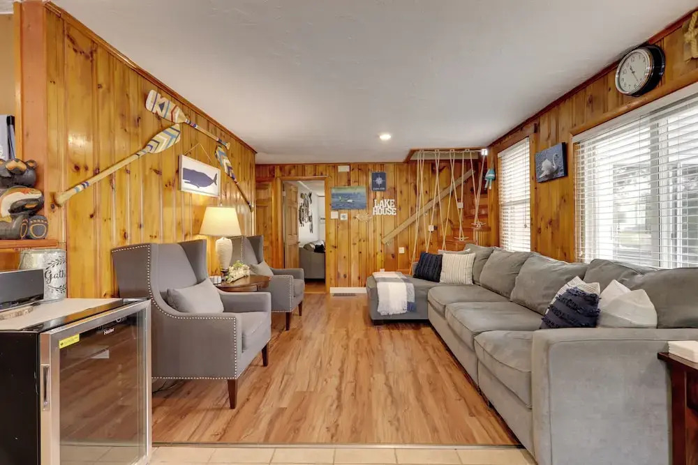 World Cup Attendees Lake Retreat 5 Mi to Gillette!
