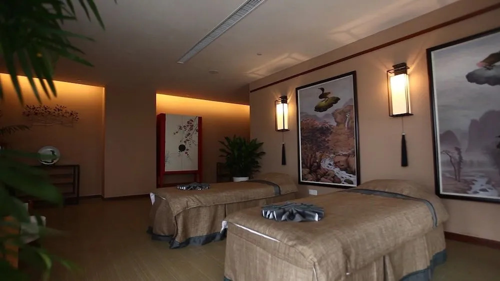 Mr.D Hotel