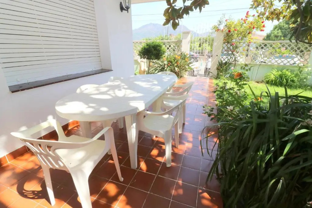 Turo 2 - Piso con Piscina comunitaria
