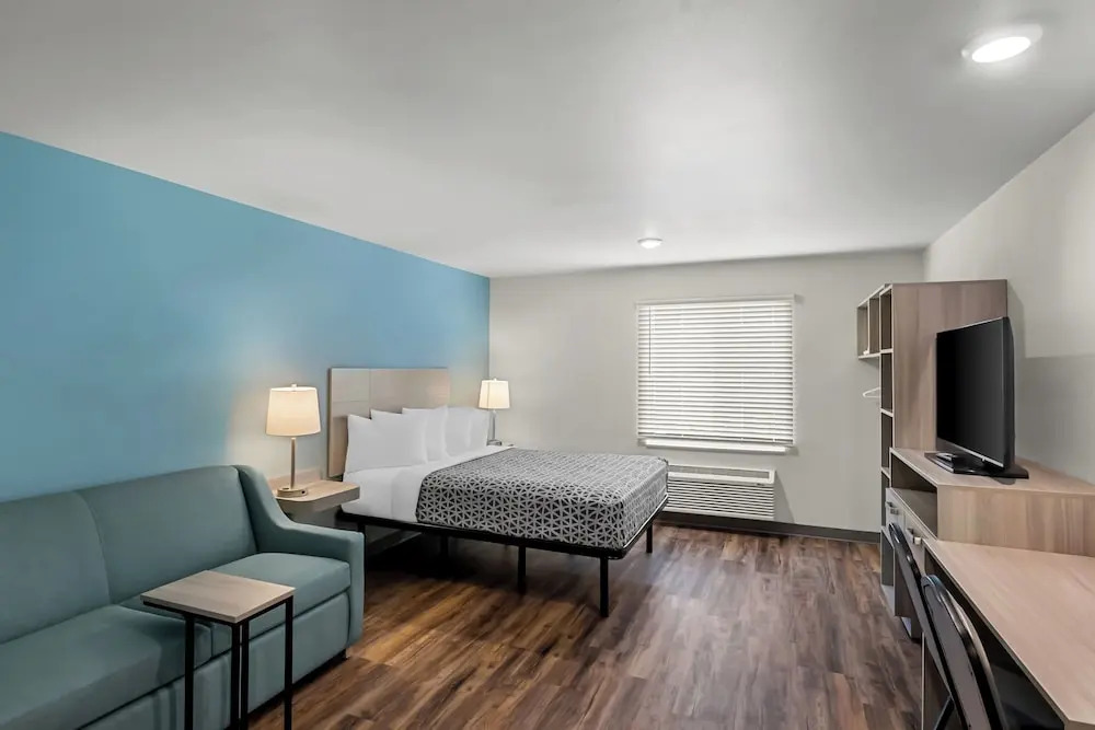 Woodspring Suites Newington - Hartford South