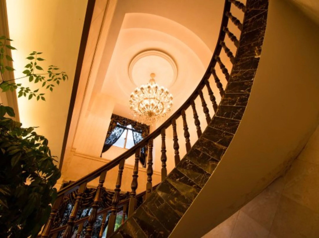 Lingshang Hotel
