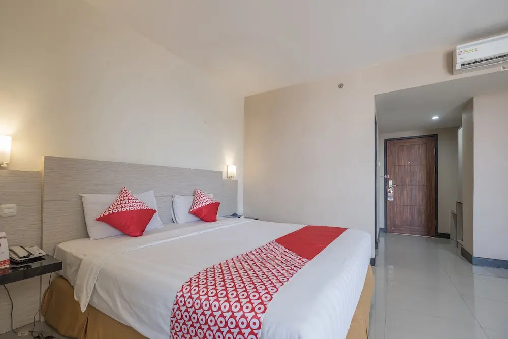 OYO 1081 Allson City Hotel Makassar