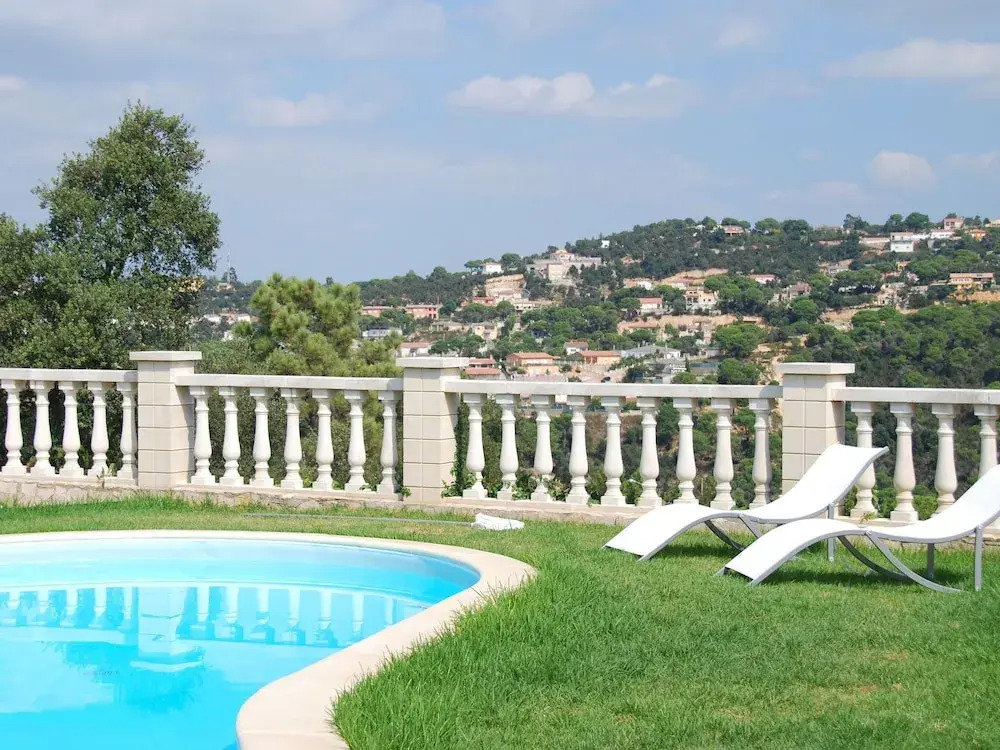 Detached Villa on one Floor, With Garden, Private Pool and Nice Views