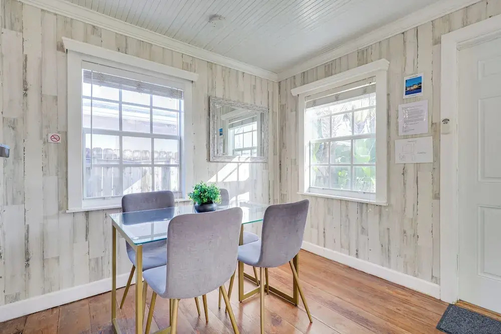 Shared Pool & Backyard: Small & Cozy Guest House