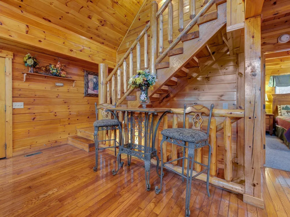 Arrowhead Lodge by Vtrips